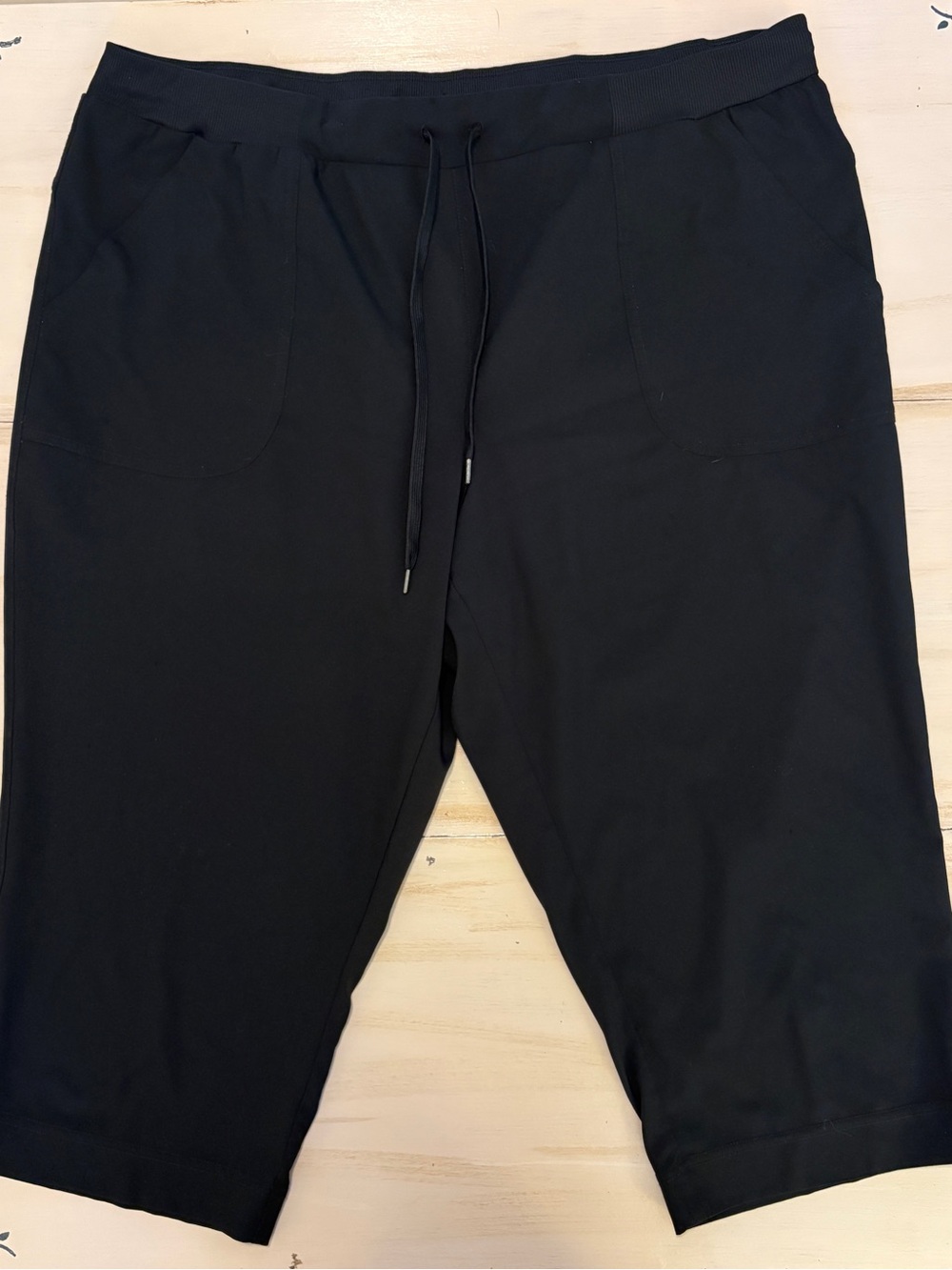 St. John's Bay Men's Black Drawstring Jogger Pants